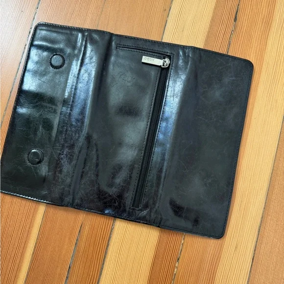 HOBO Black Leather Wallet with Patterned Interior - Picture 3 of 4